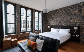 Le Petit Hotel Montreal